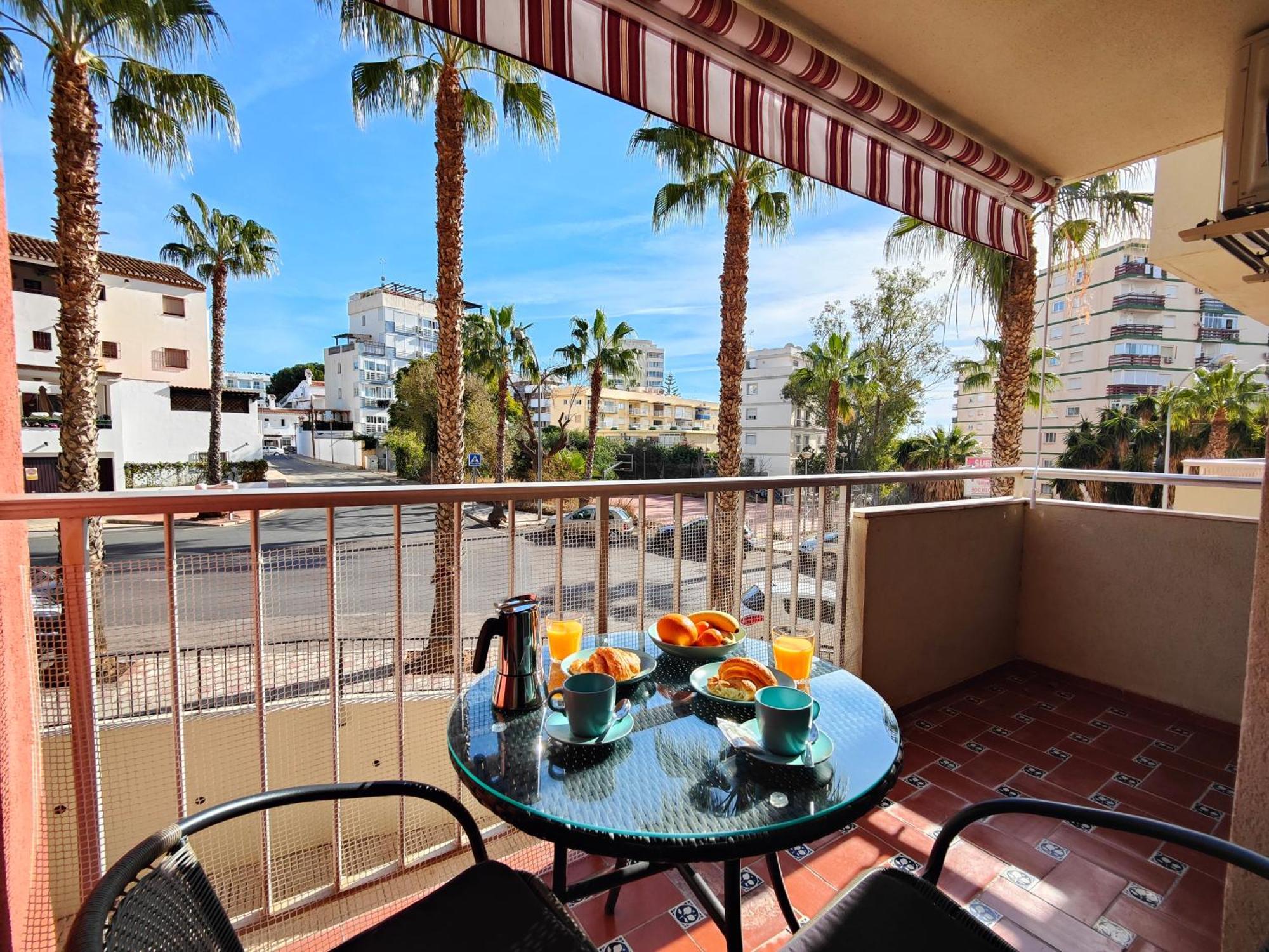 Apartamento Entero, Enormes Piscinas, Terraza Y Playa Benalmádena Kültér fotó