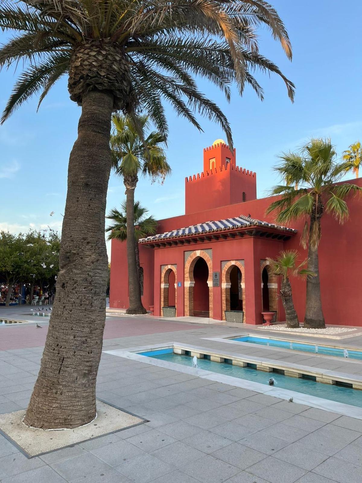 Apartamento Entero, Enormes Piscinas, Terraza Y Playa Benalmádena Kültér fotó