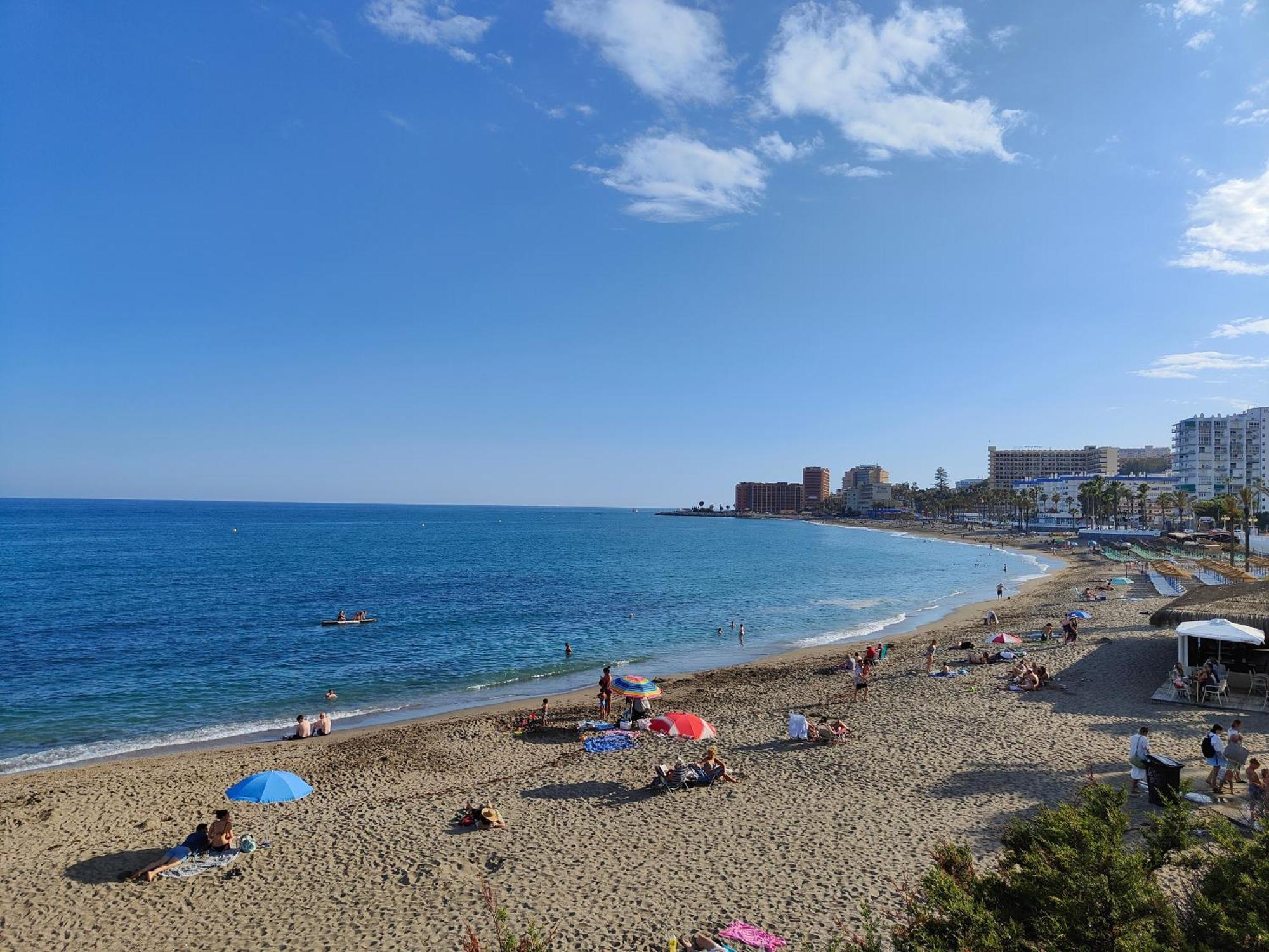 Apartamento Entero, Enormes Piscinas, Terraza Y Playa Benalmádena Kültér fotó