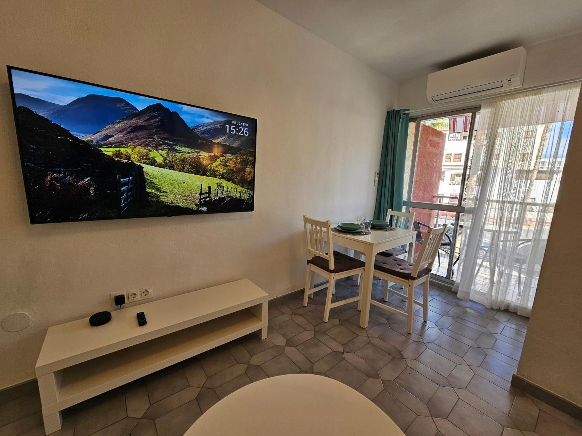 Apartamento Entero, Enormes Piscinas, Terraza Y Playa Benalmádena Kültér fotó